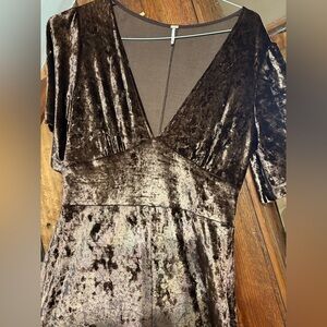 Soft crushed velvet free people jumper